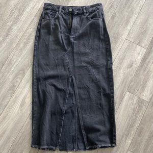 DYNAMITE BLACK JEAN SKIRT SIZE M